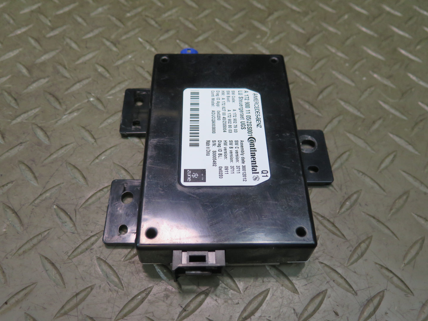 2013 Mercedes R231 SL550 Interface Communication Control Module 1729001105 OEM