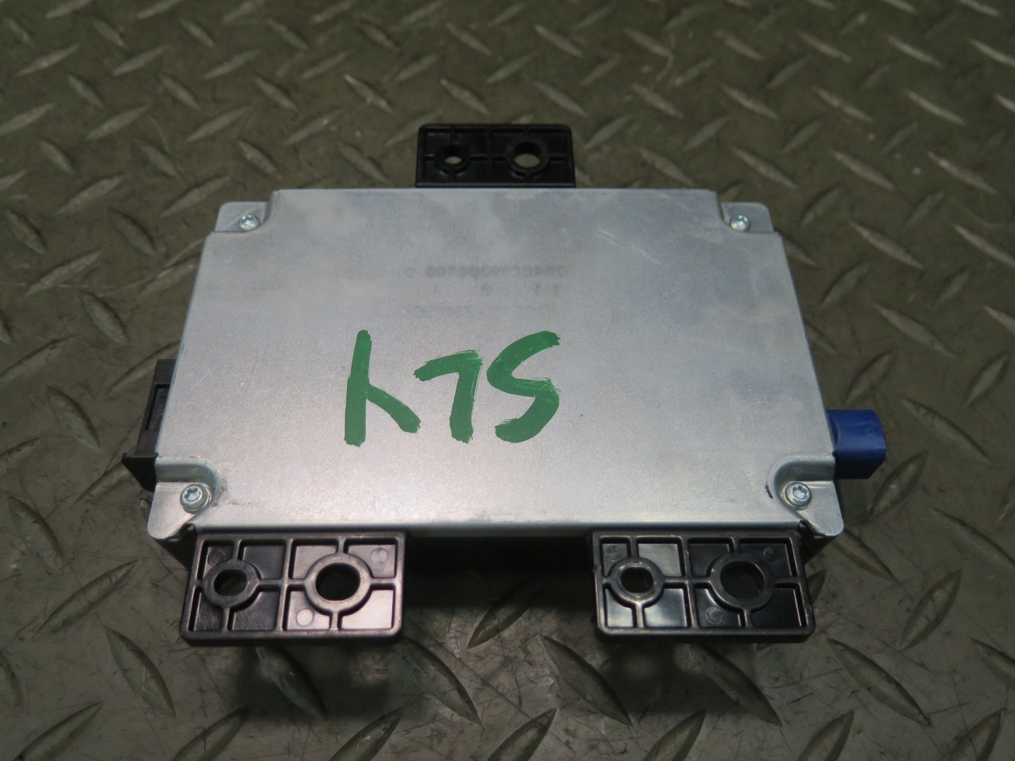 2013 Mercedes R231 SL550 Interface Communication Control Module 1729001105 OEM