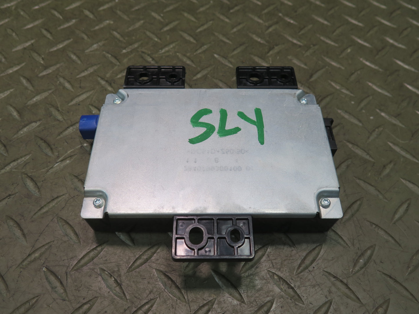 2013 Mercedes R231 SL550 Interface Communication Control Module 1729001105 OEM