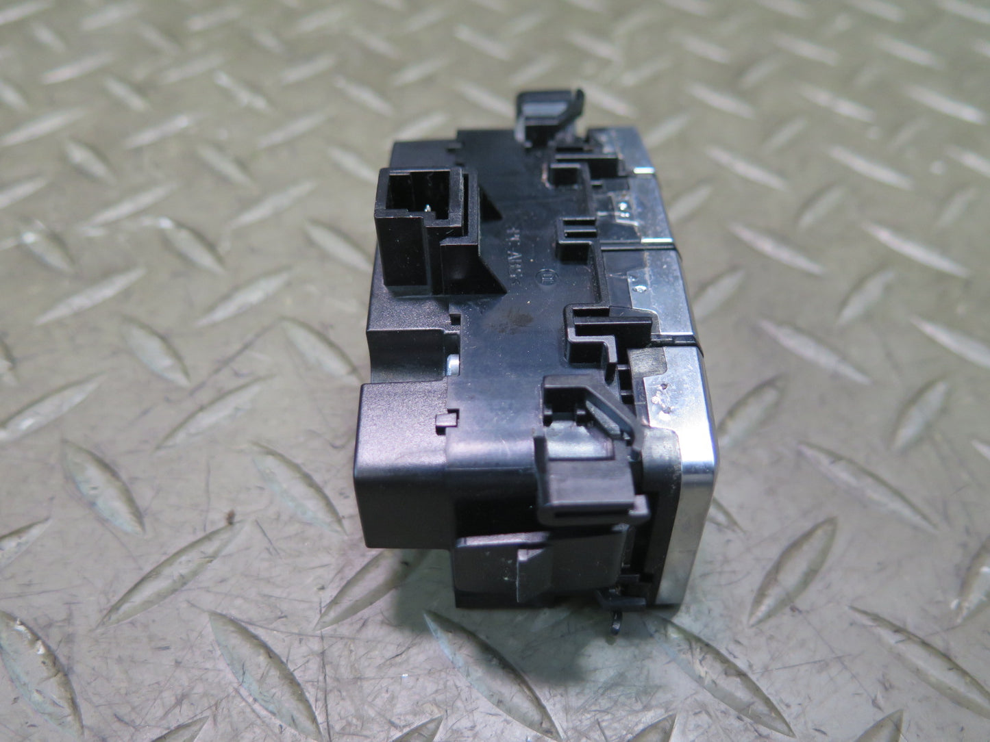 13-20 Mercedes R231 SL550 ECO Comfort Sport Suspension Control Switch OEM