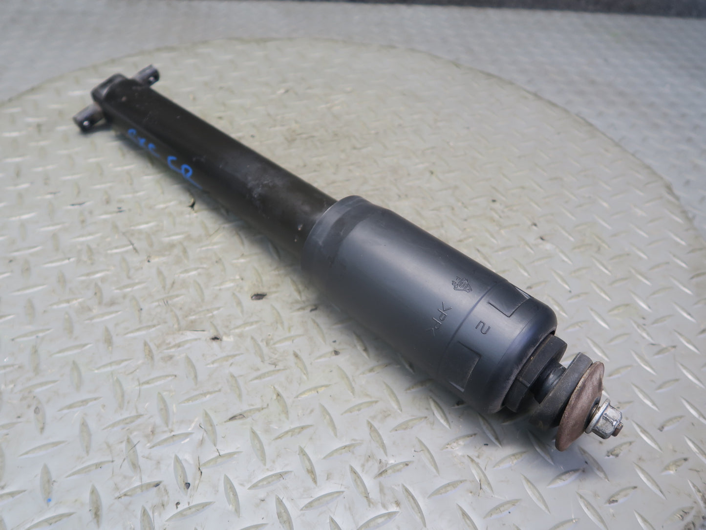 97-04 Chevrolet Corvette C5 Front Left & Right Strut Shock Absorber Set 45K OEM