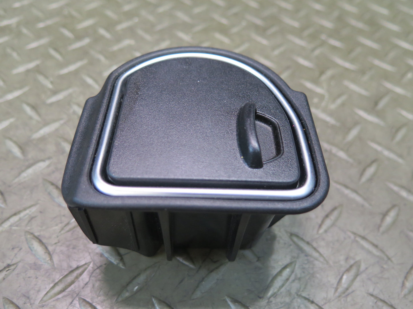 13-20 Mercedes R231 SL550 Center Console Ash Tray 2318100030 OEM