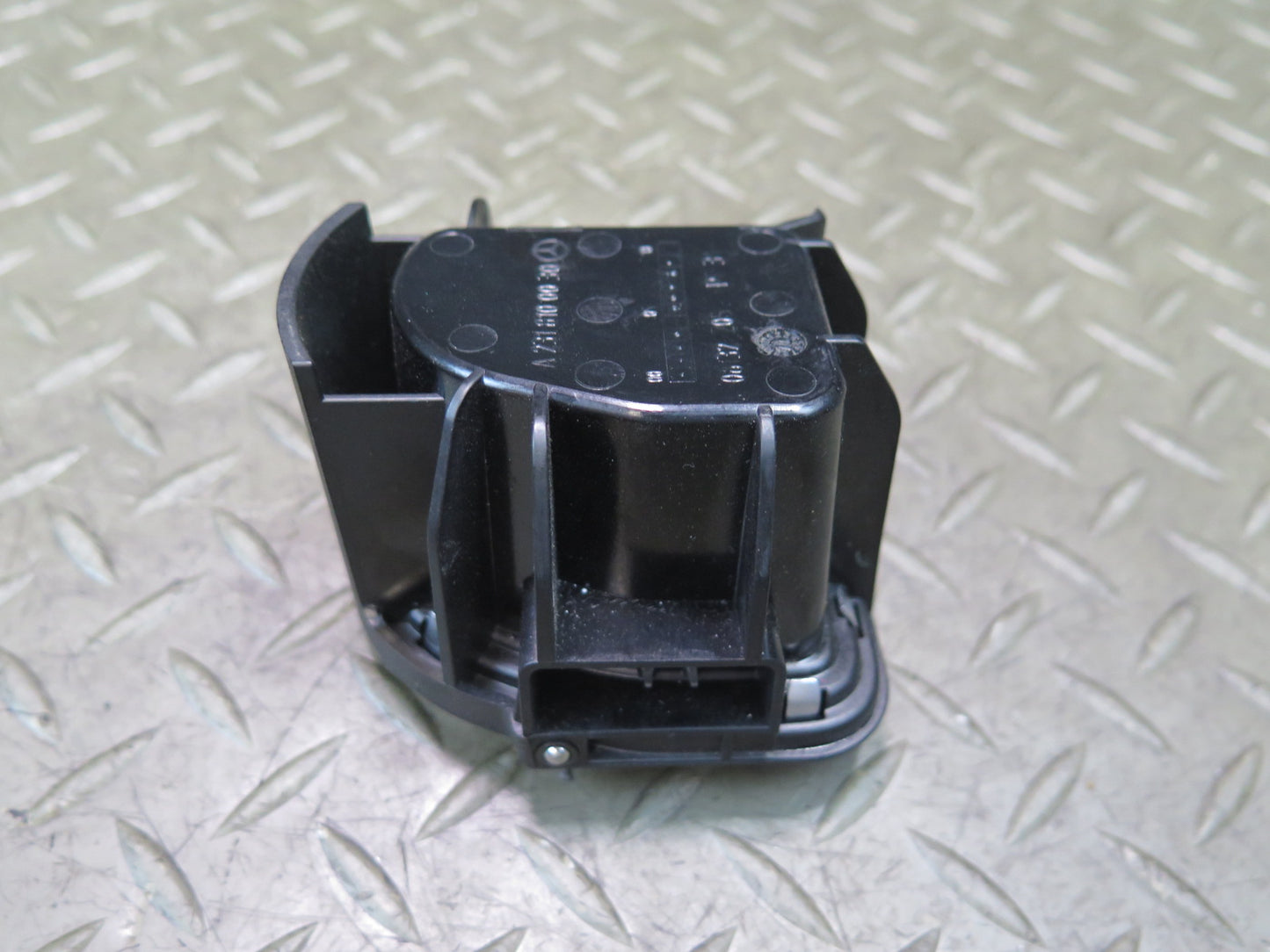 13-20 Mercedes R231 SL550 Center Console Ash Tray 2318100030 OEM