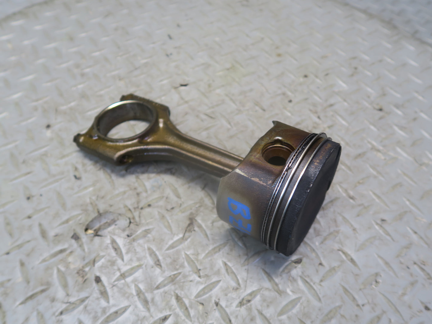 96-99 BMW E36/7 Z3 1.9L M44 Set of 4 Engine Motor Piston Connecting Rod OEM