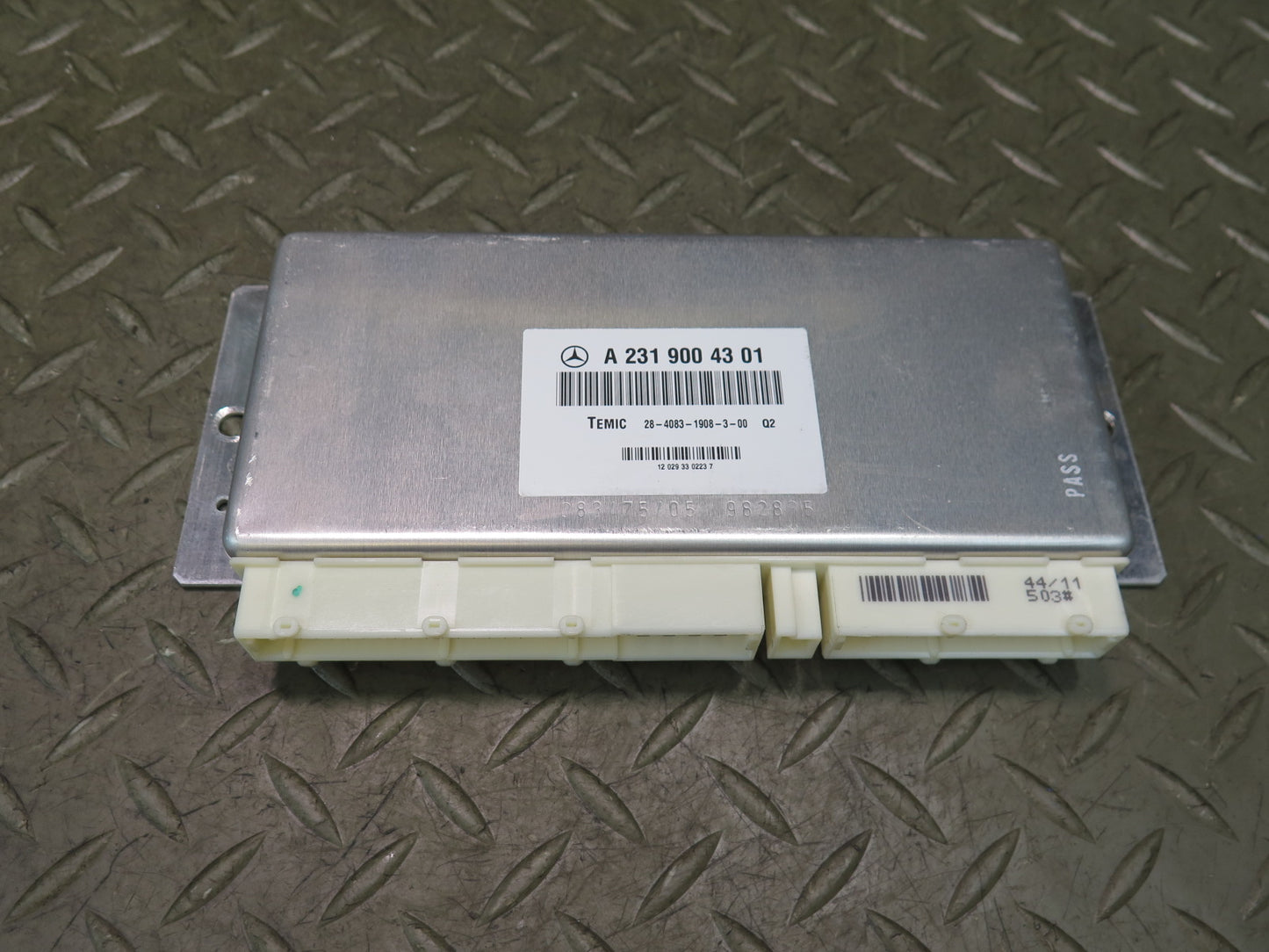 13-14 Mercedes R231 SL550 ESP Stability Control Module 2319004301 OEM