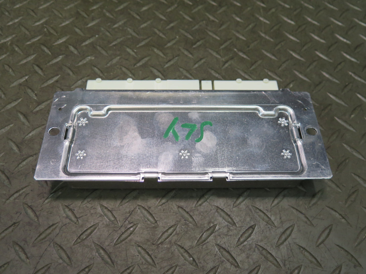 13-14 Mercedes R231 SL550 ESP Stability Control Module 2319004301 OEM