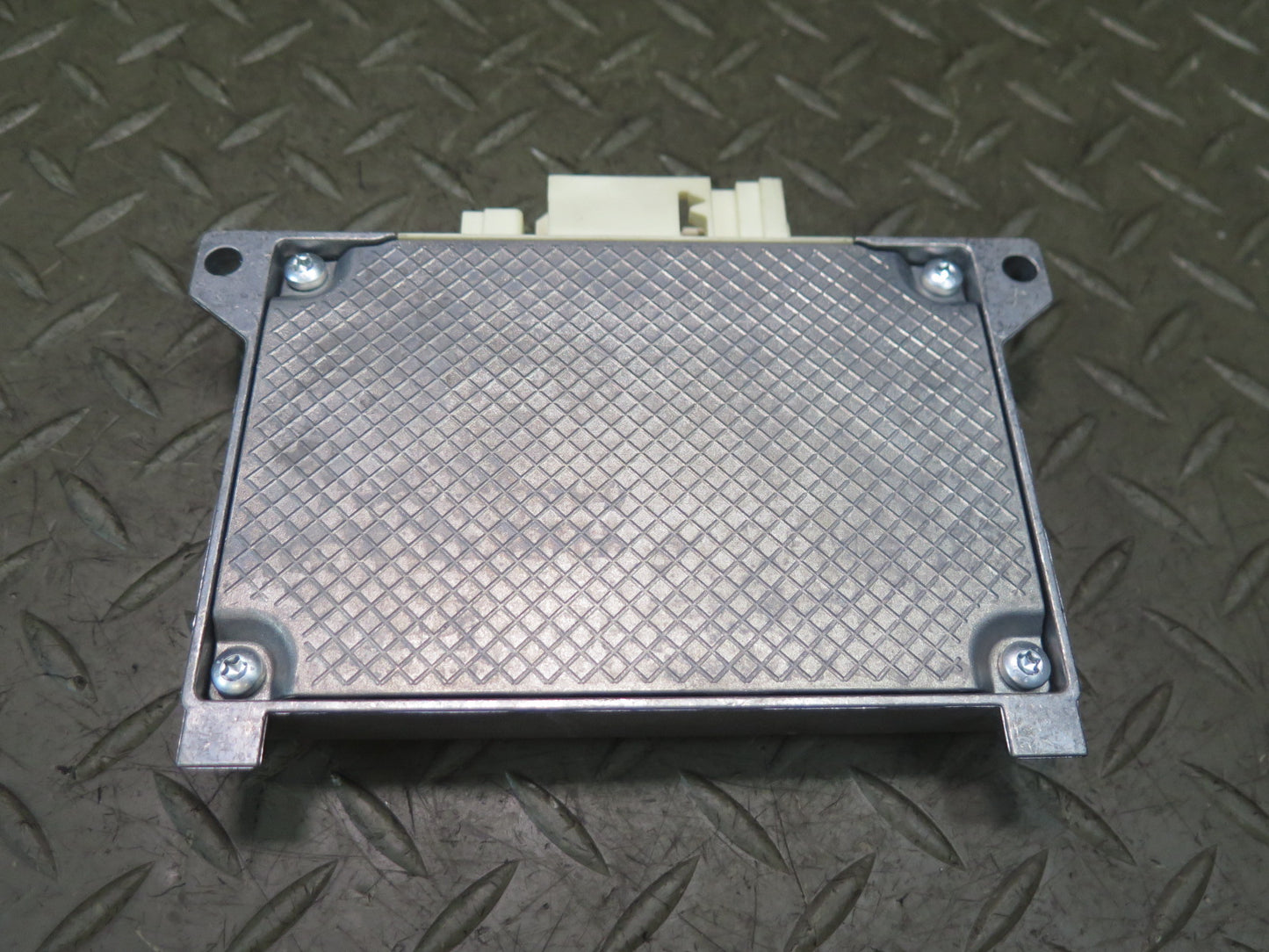 13-20 Mercedes R231 SL550 Video & Radar Parking Control Module 0009000002 OEM