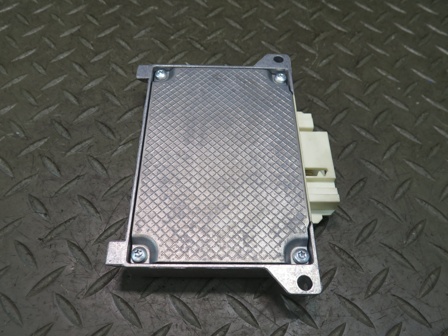 13-20 Mercedes R231 SL550 Video & Radar Parking Control Module 0009000002 OEM