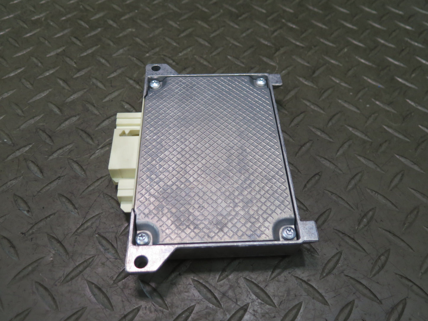 13-20 Mercedes R231 SL550 Video & Radar Parking Control Module 0009000002 OEM