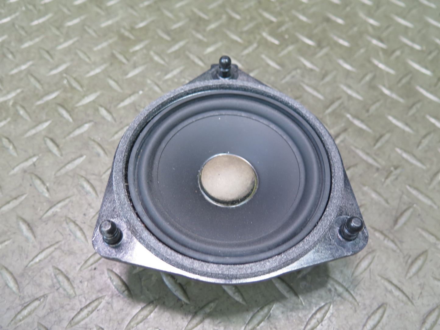 13-20 Mercedes R231 SL550 Left or Right Door Audio Speaker 2318200702 OEM