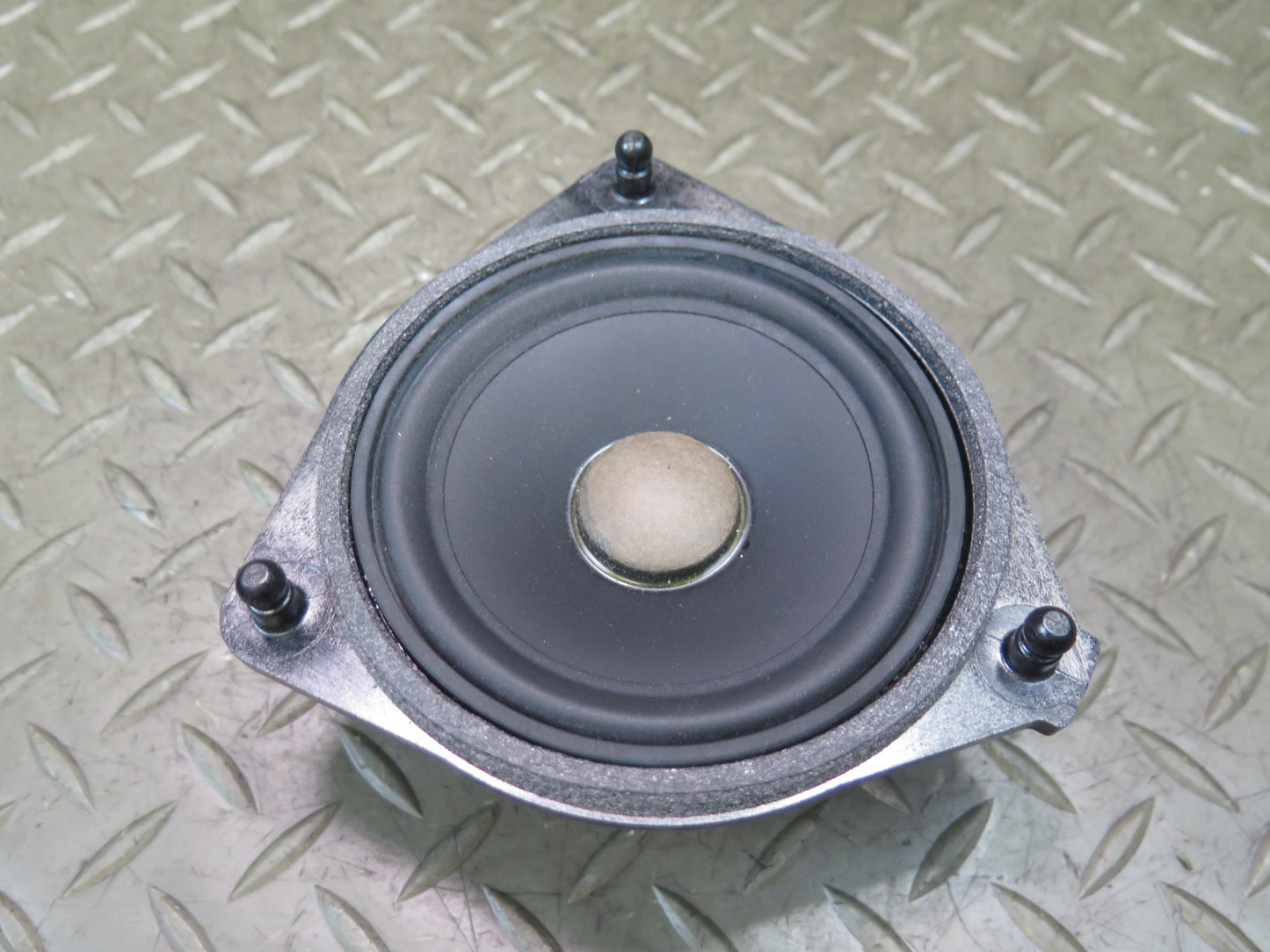 13-20 Mercedes R231 SL550 Left or Right Door Audio Speaker 2318200702 OEM