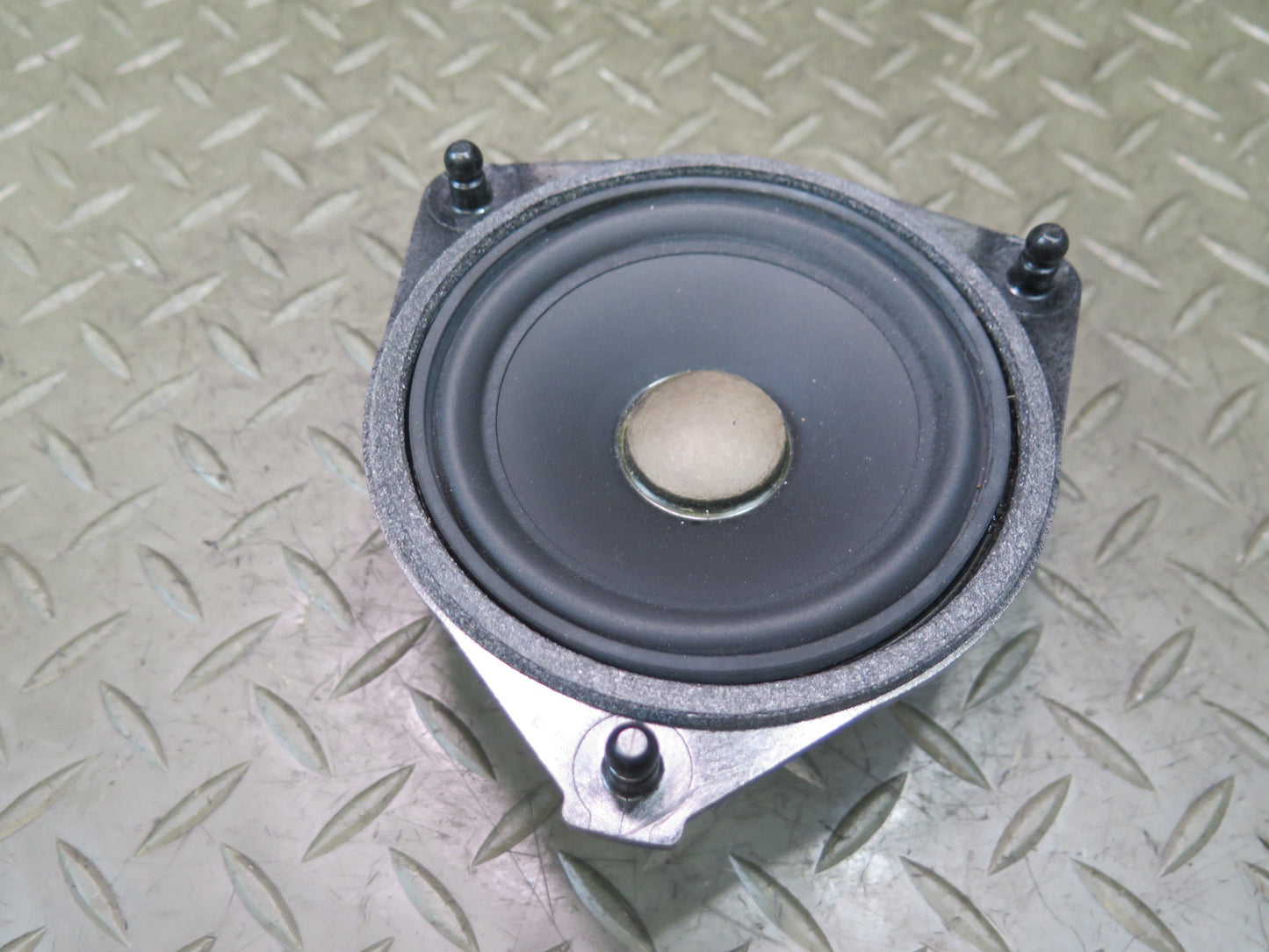 13-20 Mercedes R231 SL550 Left or Right Door Audio Speaker 2318200702 OEM