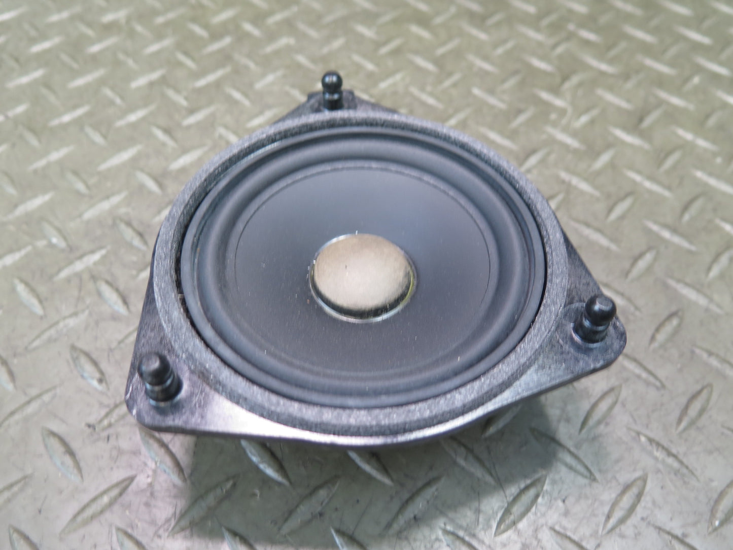 13-20 Mercedes R231 SL550 Left or Right Door Audio Speaker 2318200702 OEM