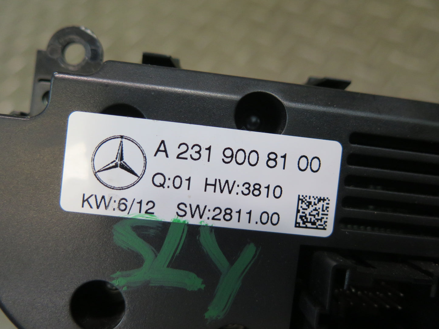 13-16 Mercedes R231 SL550 A/C Heater Climate Control Switch 2319008100 OEM