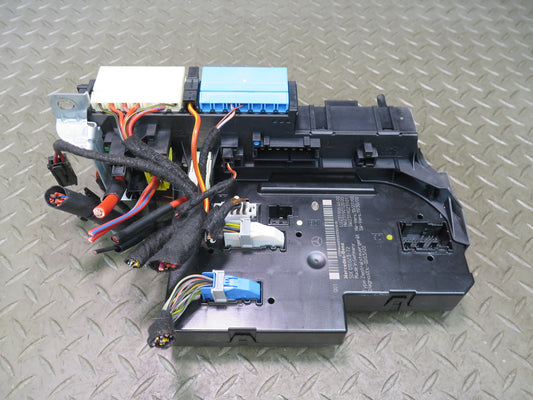 13-20 Mercedes R231 SL550 Rear Fuse Relay Box w SAM Module OEM