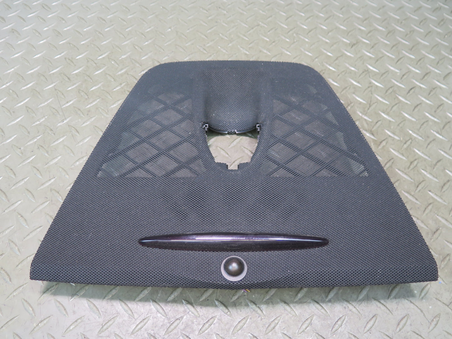 13-20 Mercedes R231 SL550 Dash Front Center Trim Speaker Grille w Buzzer OEM