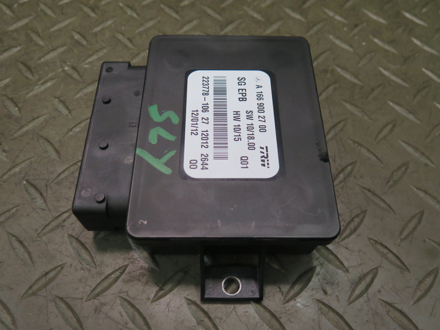 13-20 Mercedes R231 SL550 Parking Brake Control Module 1669002700 OEM