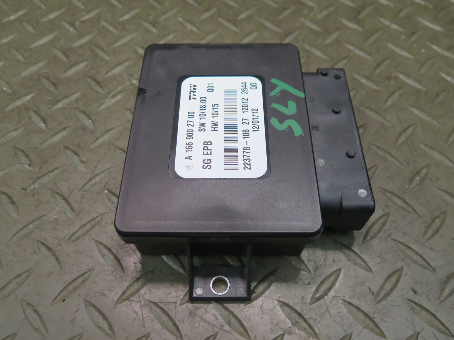 13-20 Mercedes R231 SL550 Parking Brake Control Module 1669002700 OEM