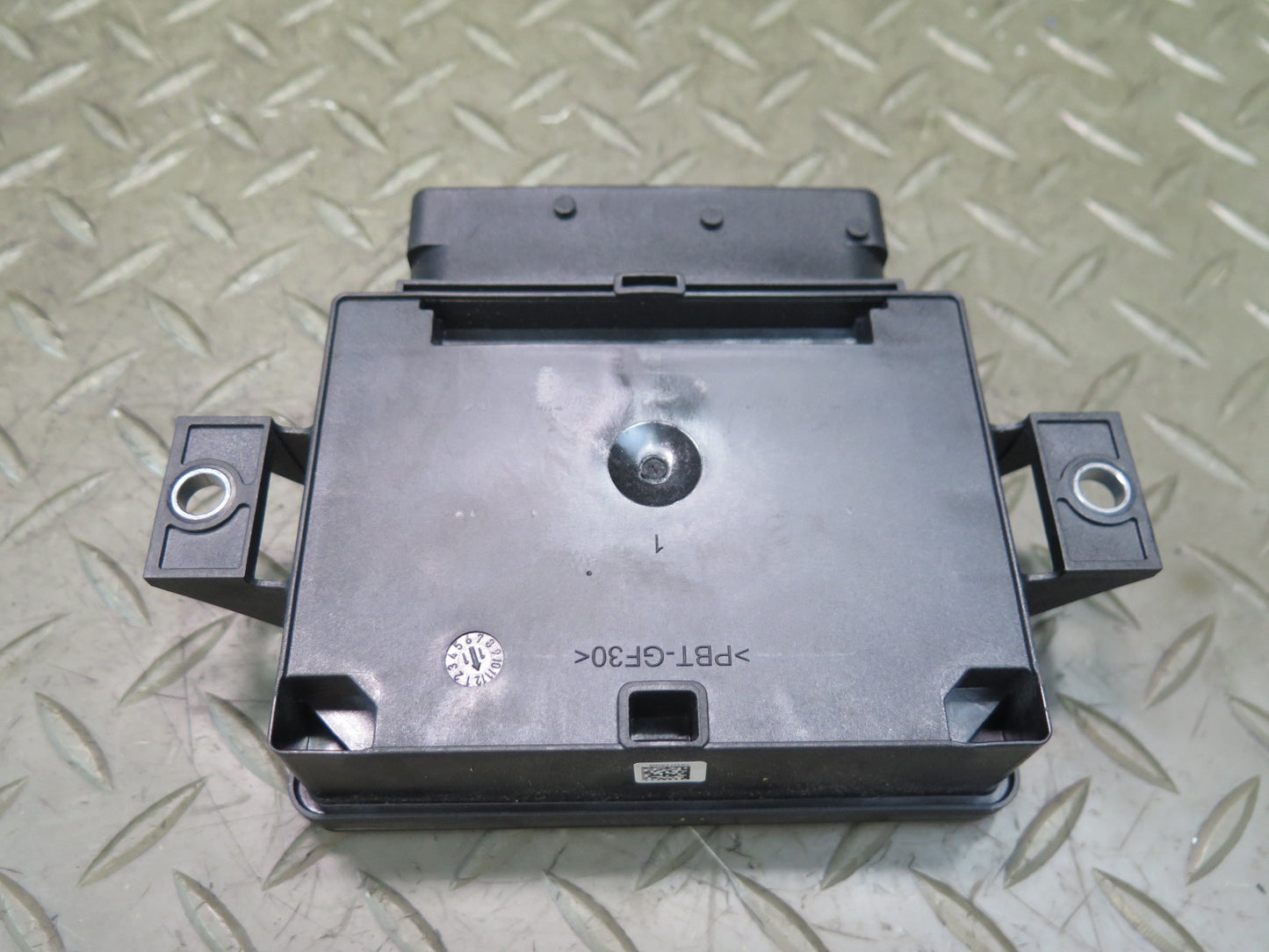 13-20 Mercedes R231 SL550 Parking Brake Control Module 1669002700 OEM