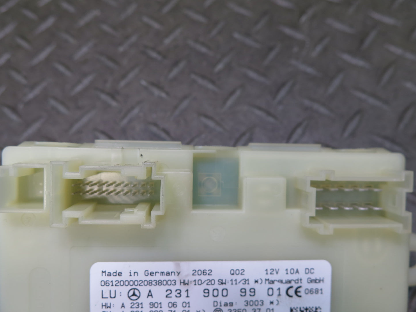 13-20 Mercedes R231 SL550 Keyless Entry Door Control Module 2319009901 OEM