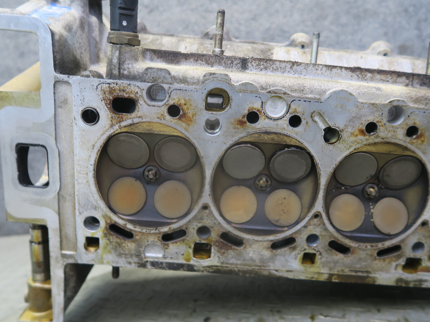 96-99 BMW E36/7 Z3 1.9L M44 Engine Motor Cylinder Head w Camshafts OEM