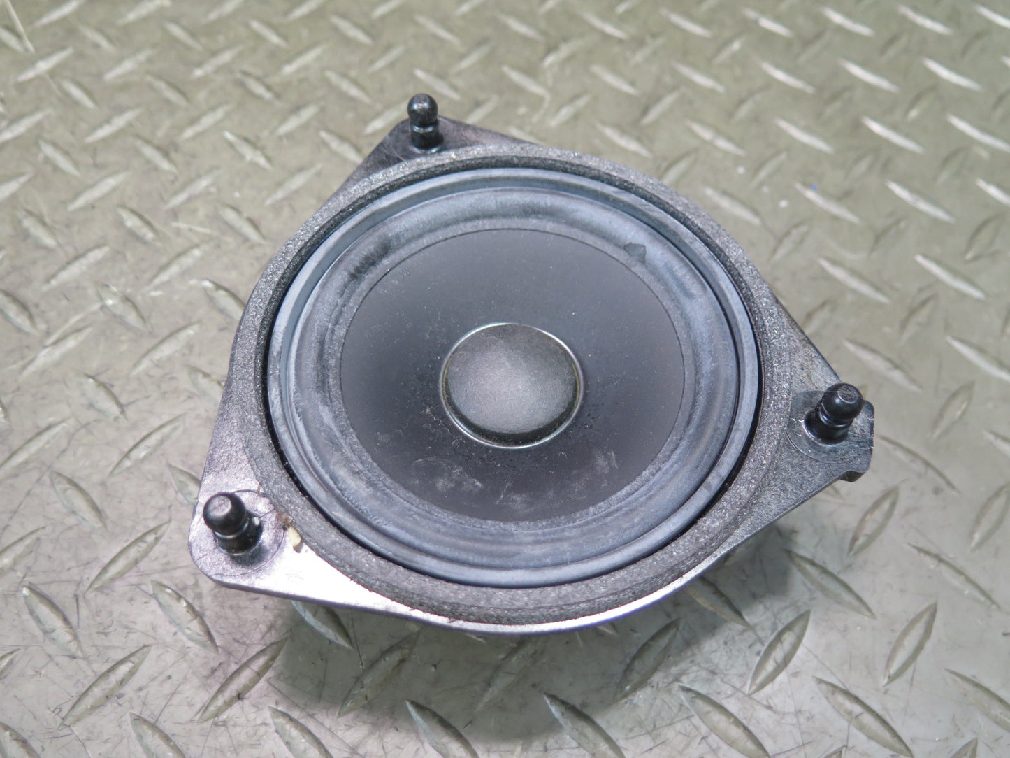 13-20 Mercedes R231 SL550 Set of 2 Front or Rear LOGIC7 Speaker 2318200702 OEM