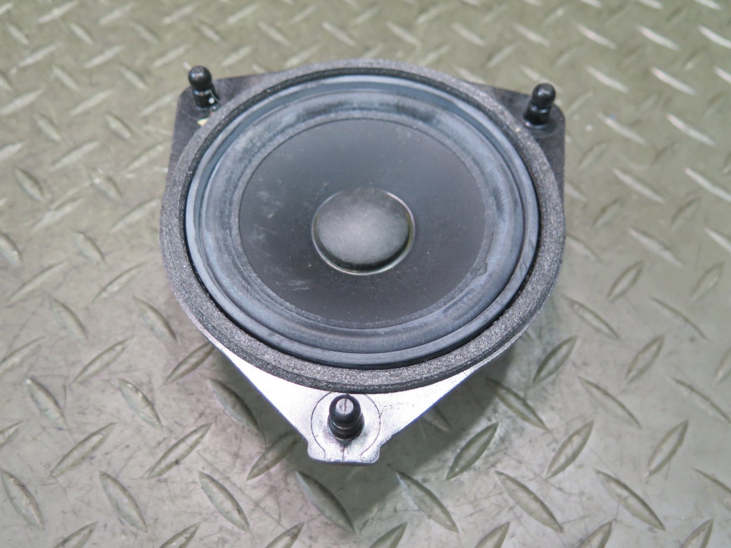 13-20 Mercedes R231 SL550 Set of 2 Front or Rear LOGIC7 Speaker 2318200702 OEM