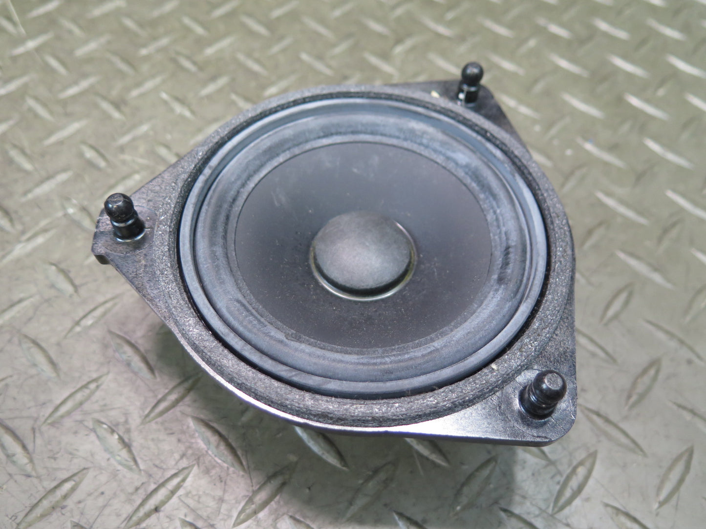 13-20 Mercedes R231 SL550 Set of 2 Front or Rear LOGIC7 Speaker 2318200702 OEM