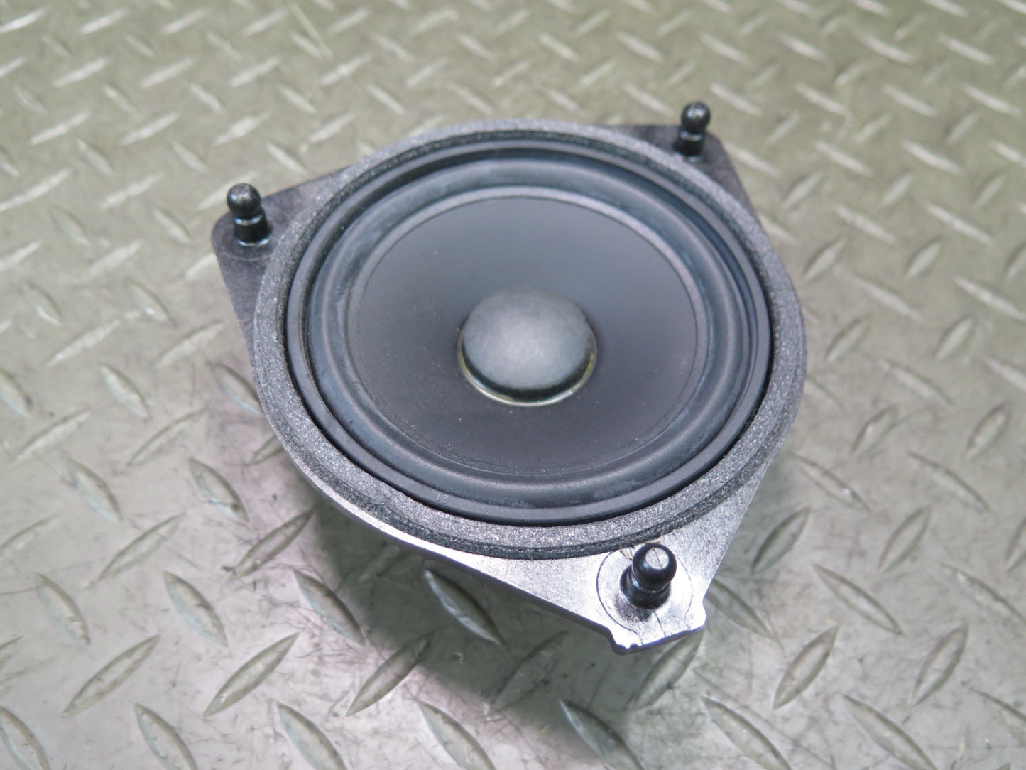 13-20 Mercedes R231 SL550 Set of 2 Front or Rear LOGIC7 Speaker 2318200702 OEM