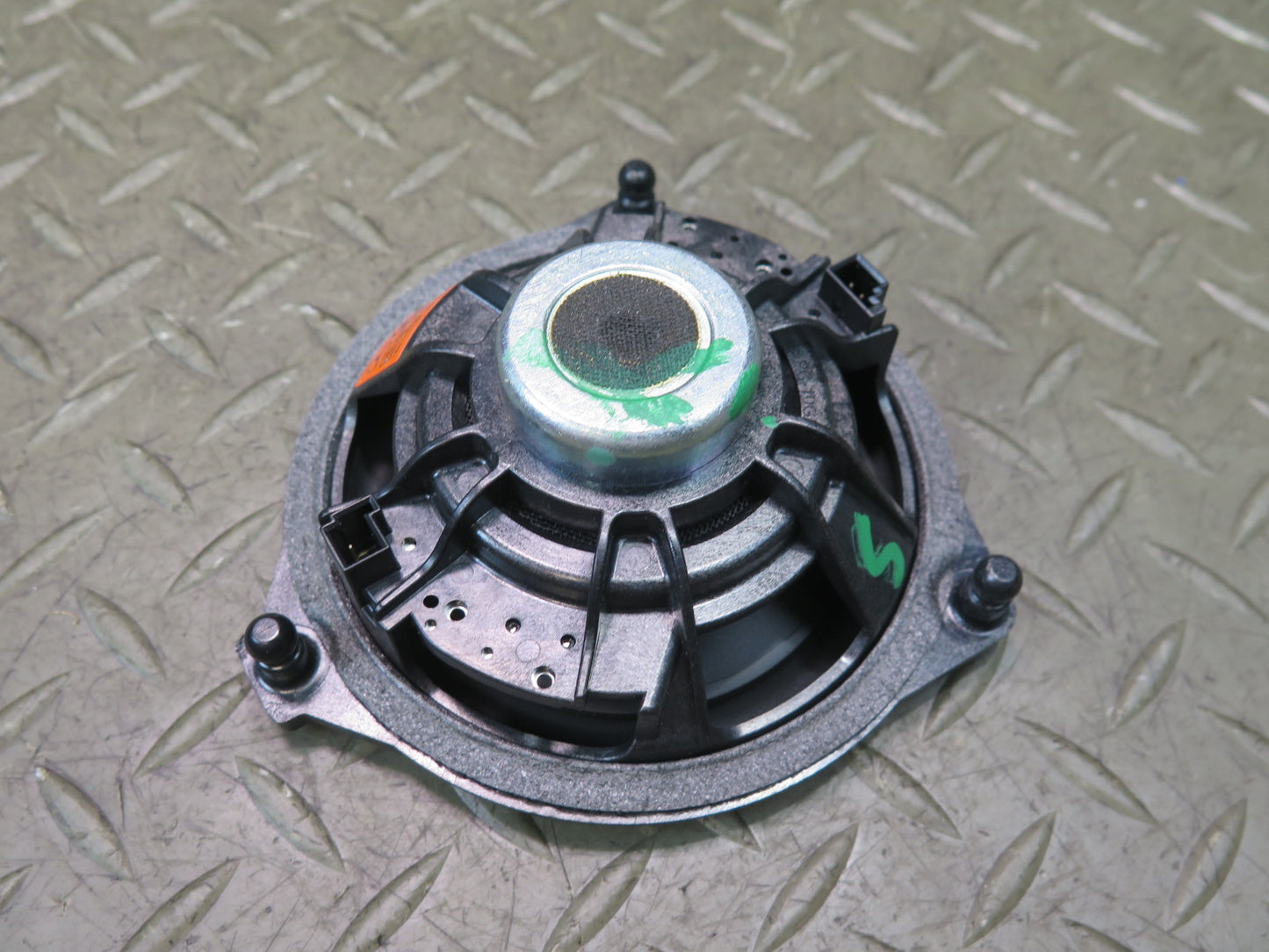 13-20 Mercedes R231 SL550 Dash Front Center Audio Speaker 2318201302 OEM