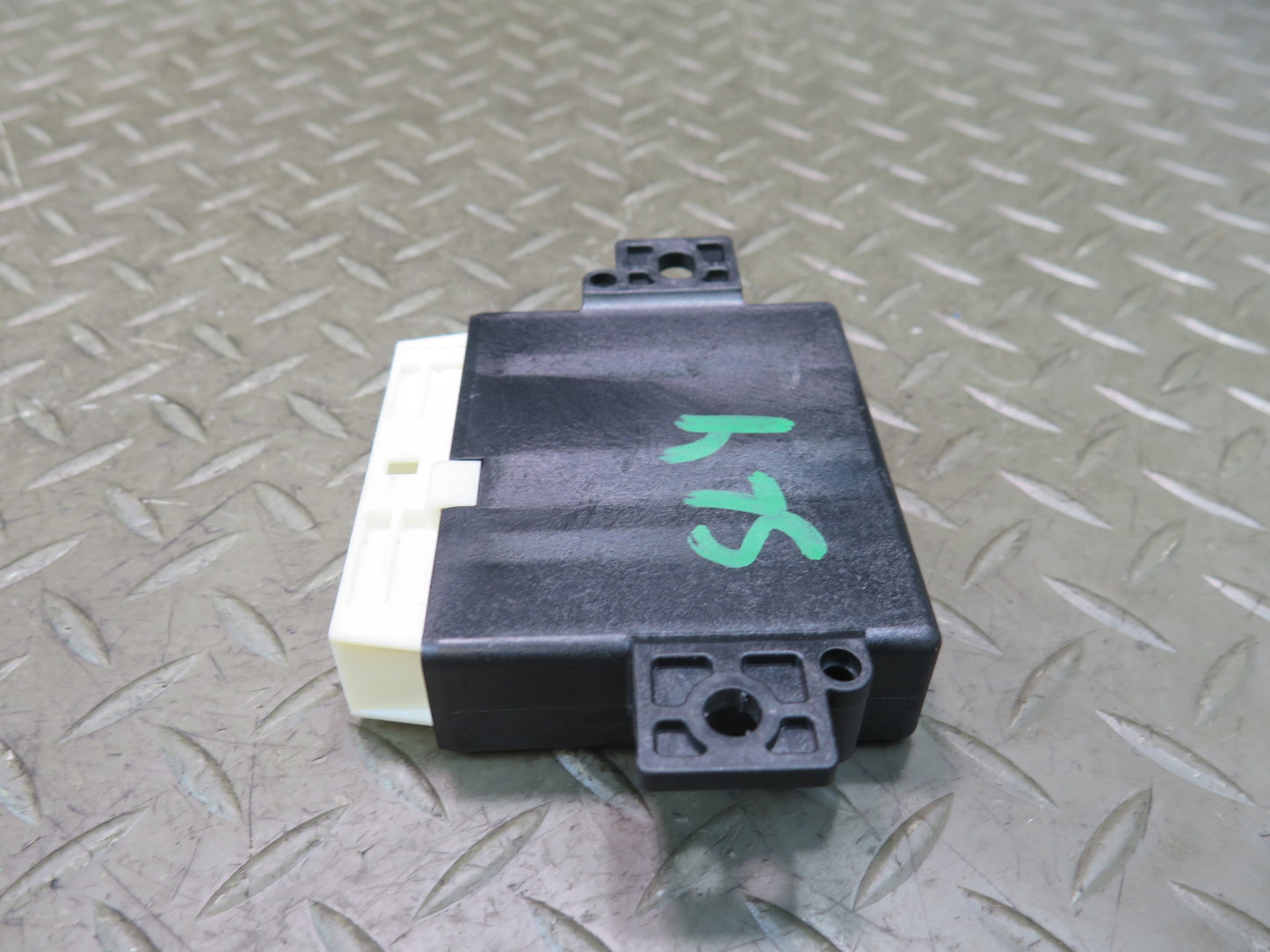 13-20 Mercedes R231 SL550 Park Asist Control Module 2319000303 OEM