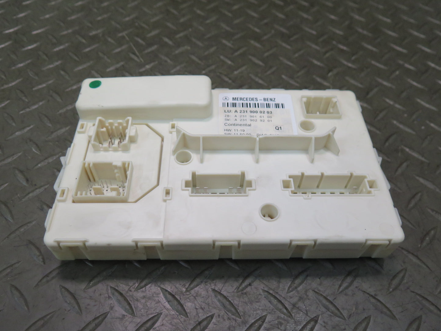 13-20 Mercedes R231 SL550 Convertible Roll Bar Control Module 2319000203 OEM