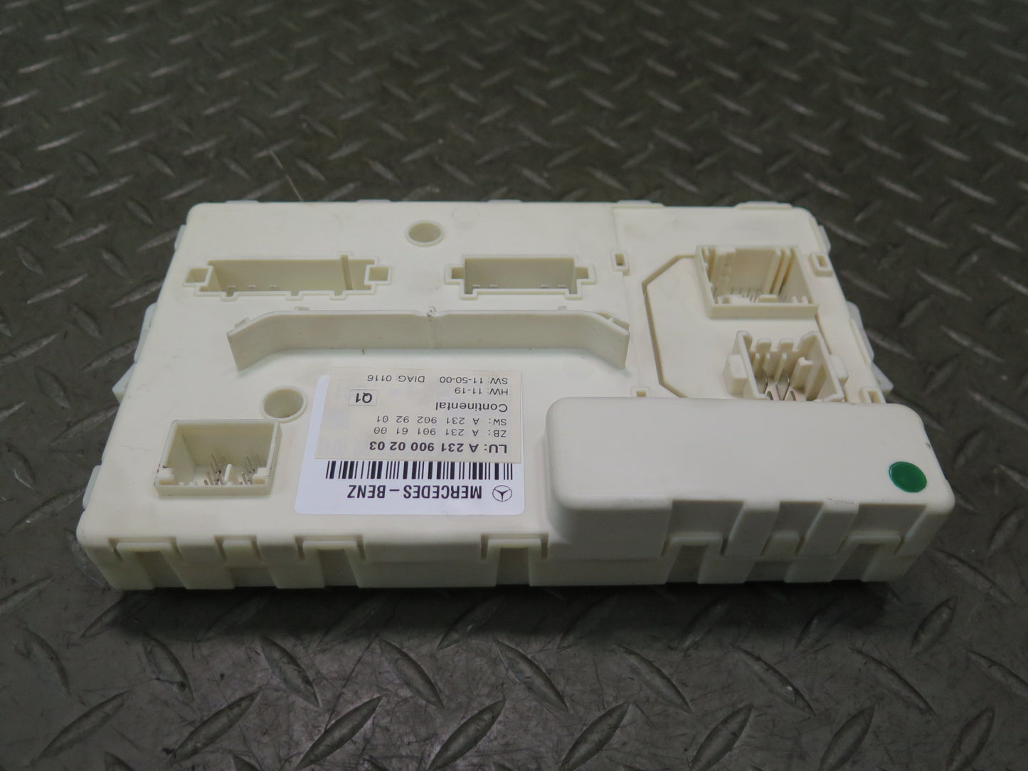13-20 Mercedes R231 SL550 Convertible Roll Bar Control Module 2319000203 OEM