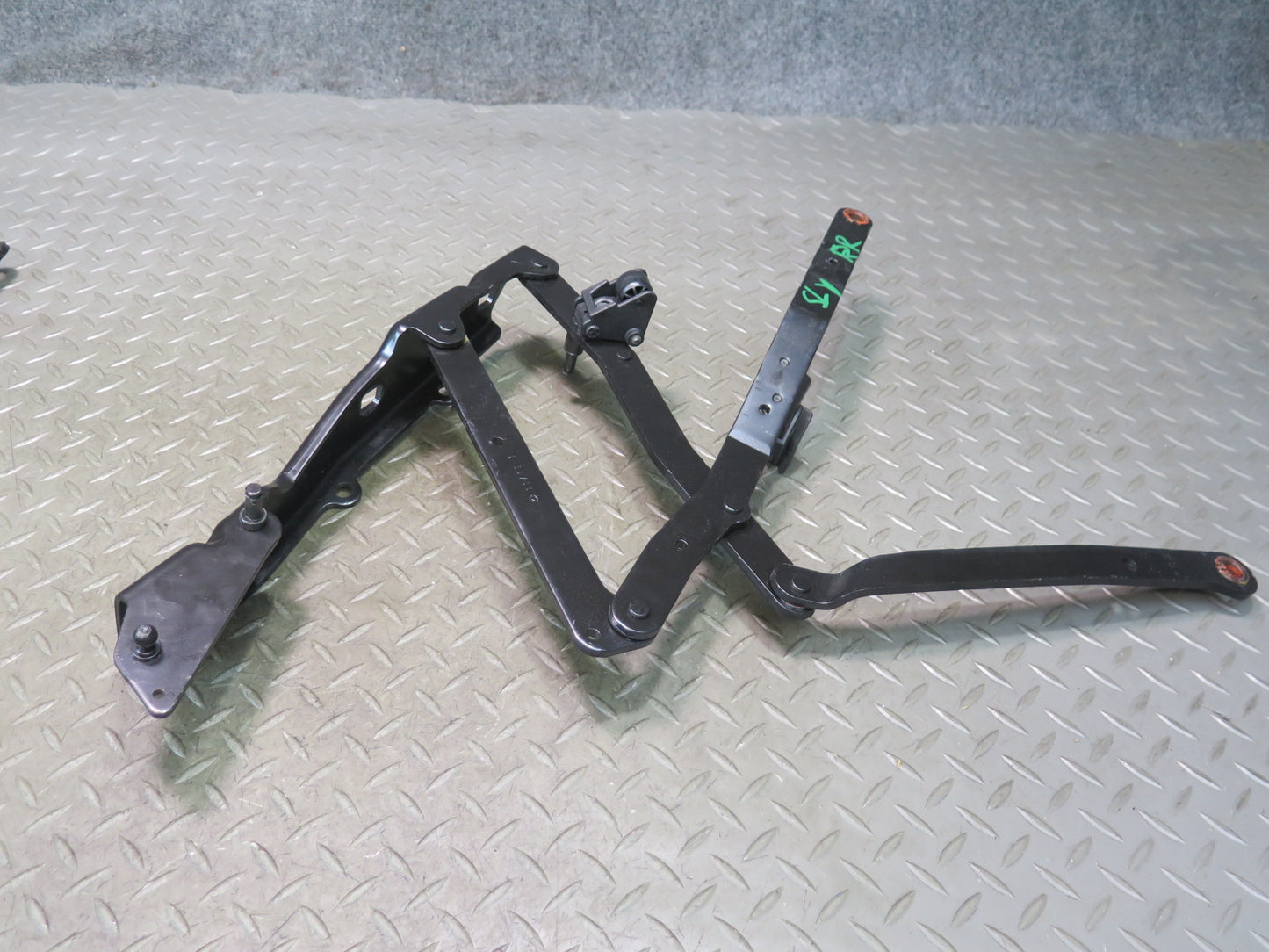 13-20 Mercedes R231 SL550 Set of 2 Rear Left & Right Trunk Lid Hinge OEM
