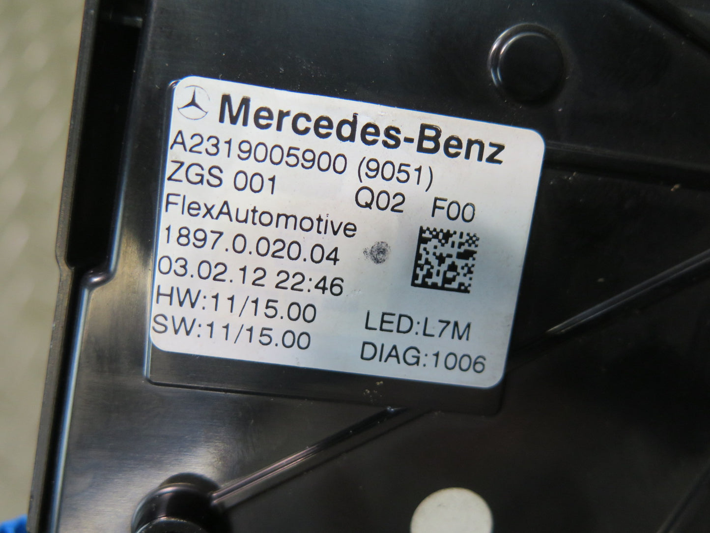 13-20 Mercedes R231 SL550 Overhead Console Dome Reading Light Lamp SOS Set OEM