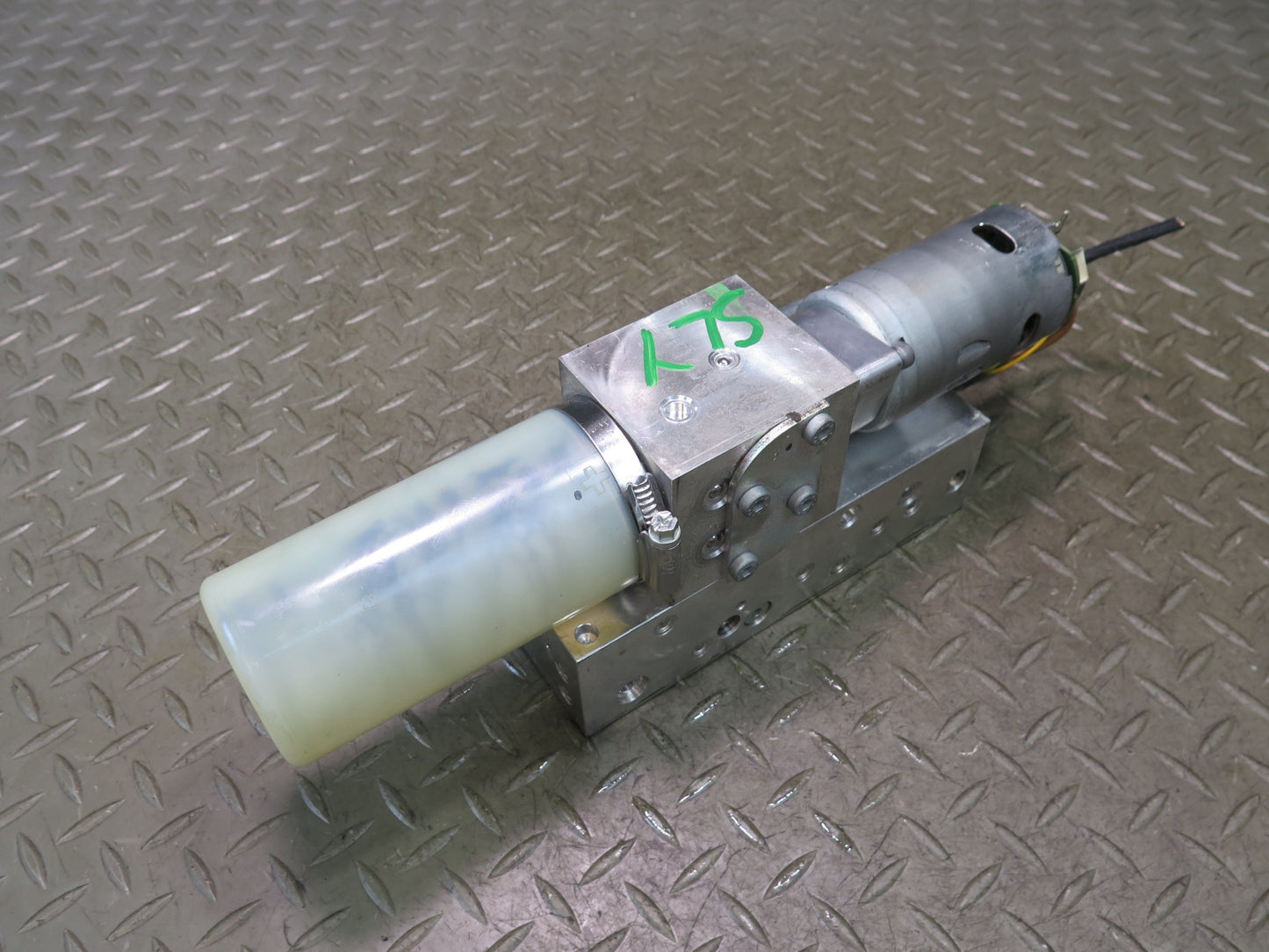 13-20 Mercedes R231 SL550 Convetible TOP Roof Hydraulic Pump Motor OEM