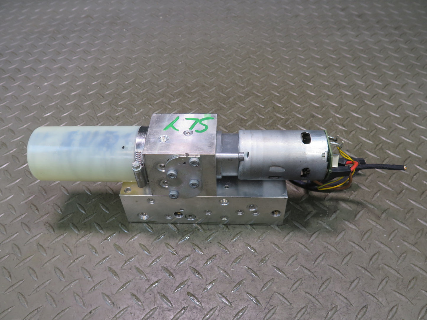 13-20 Mercedes R231 SL550 Convetible TOP Roof Hydraulic Pump Motor OEM