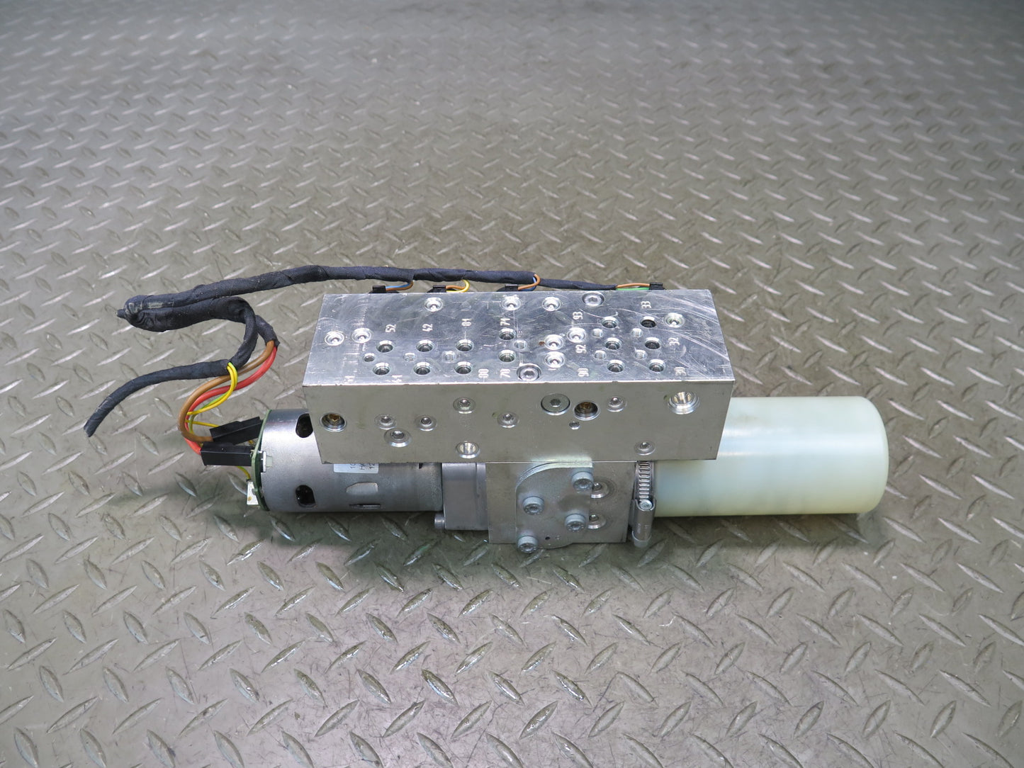 13-20 Mercedes R231 SL550 Convetible TOP Roof Hydraulic Pump Motor OEM