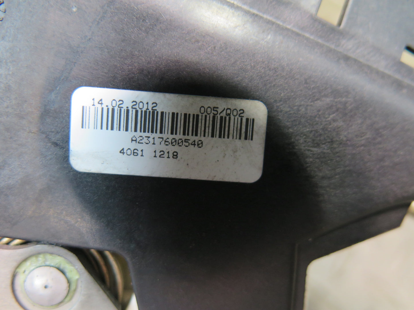 13-19 Mercedes R231 Sl-class Left Door Lock Latch Actuator 2317600540 OEM