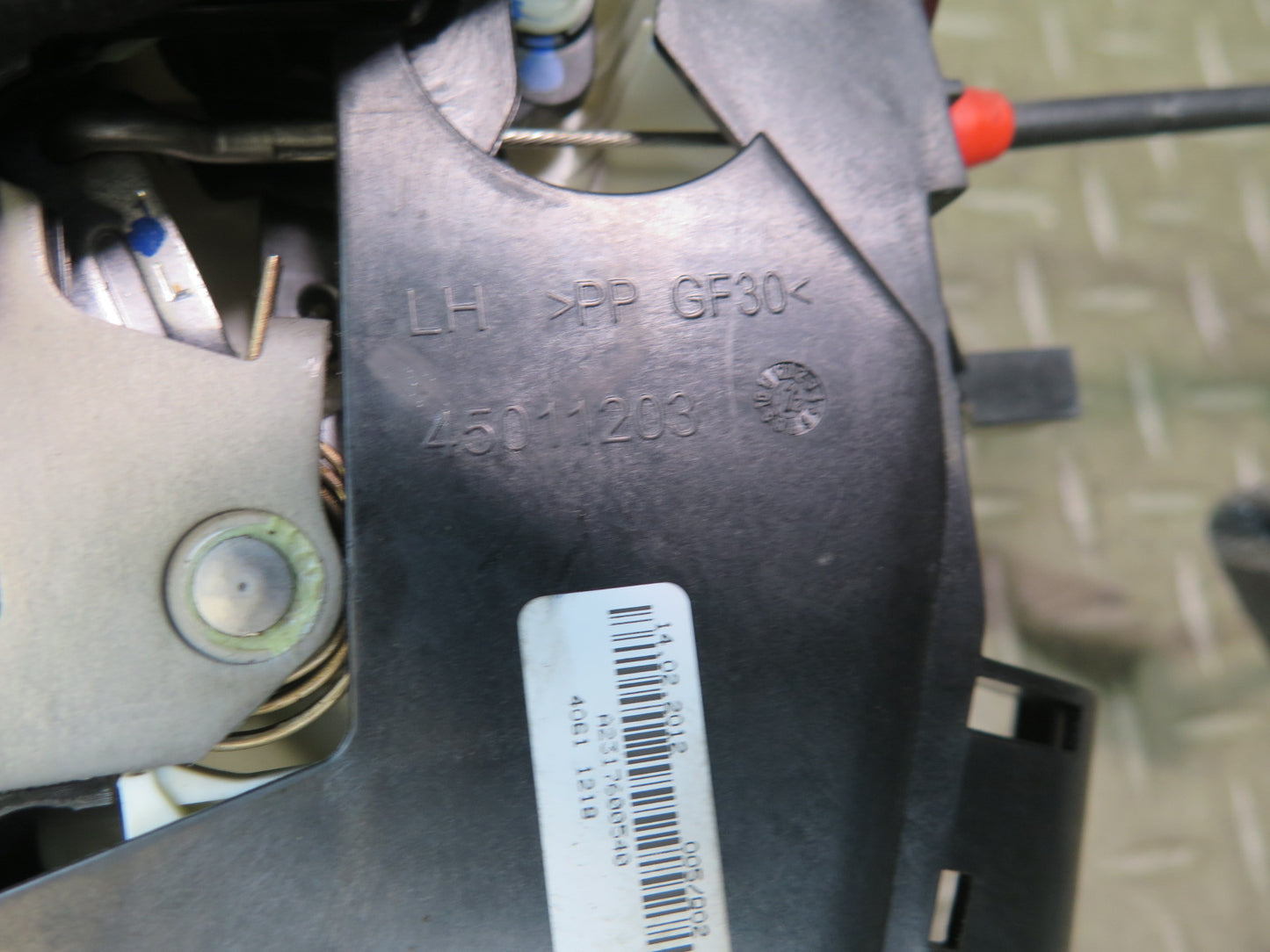 13-19 Mercedes R231 Sl-class Left Door Lock Latch Actuator 2317600540 OEM