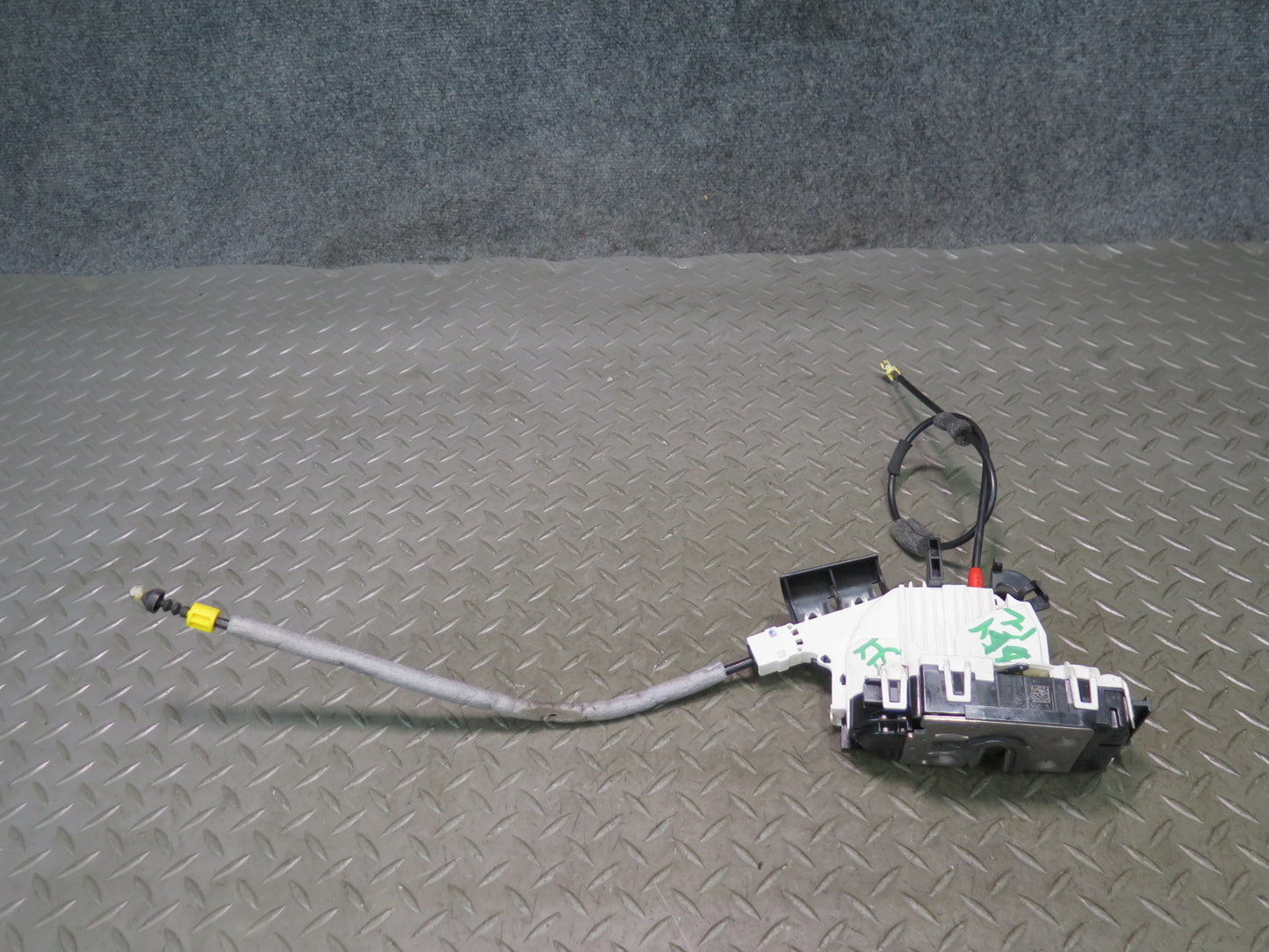 13-19 Mercedes R231 Sl-class Left Door Lock Latch Actuator 2317600540 OEM