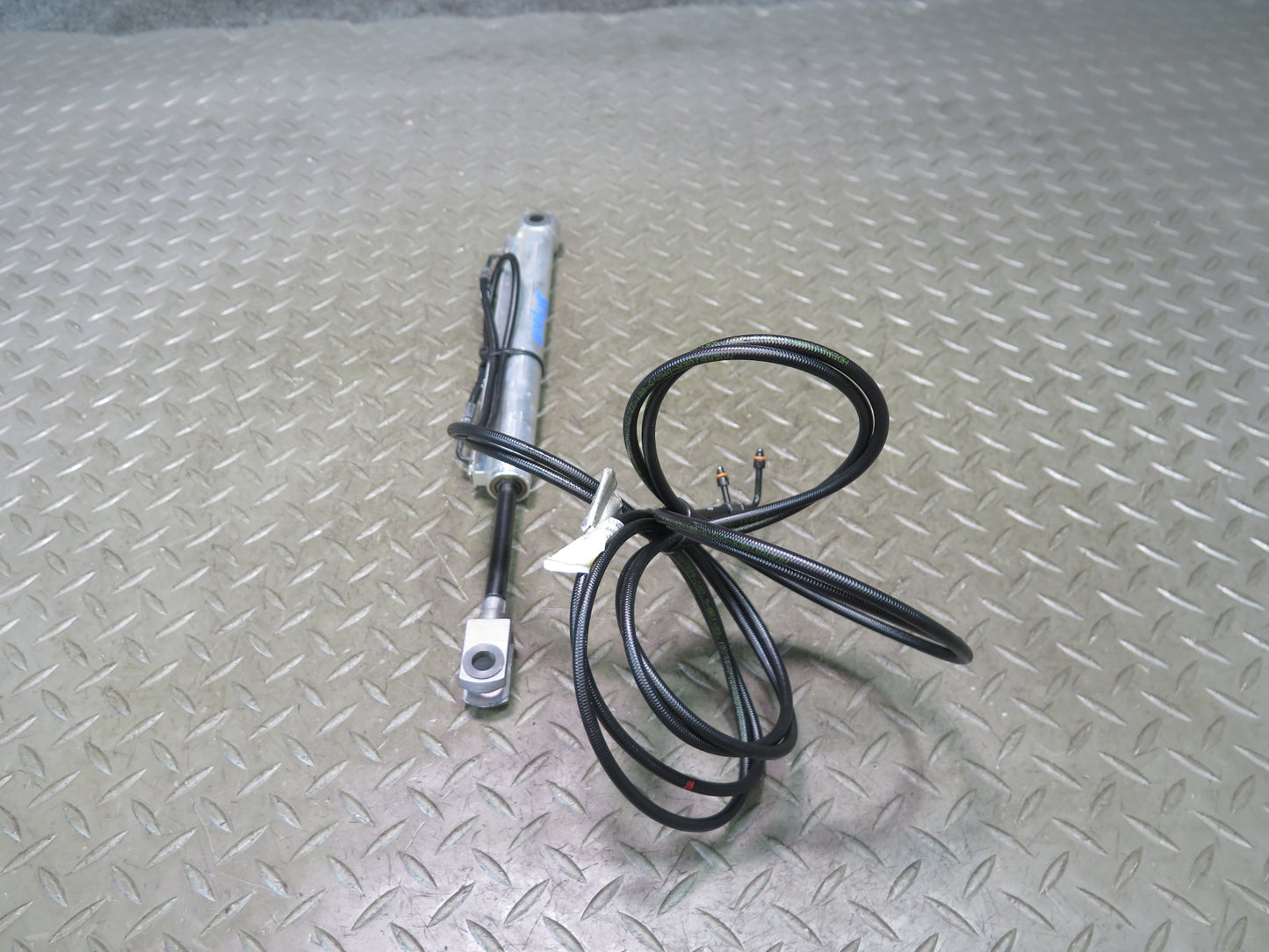 13-20 Mercedes R231 SL550 Convertible TOP Roof Right Hydraulic Cylinder OEM