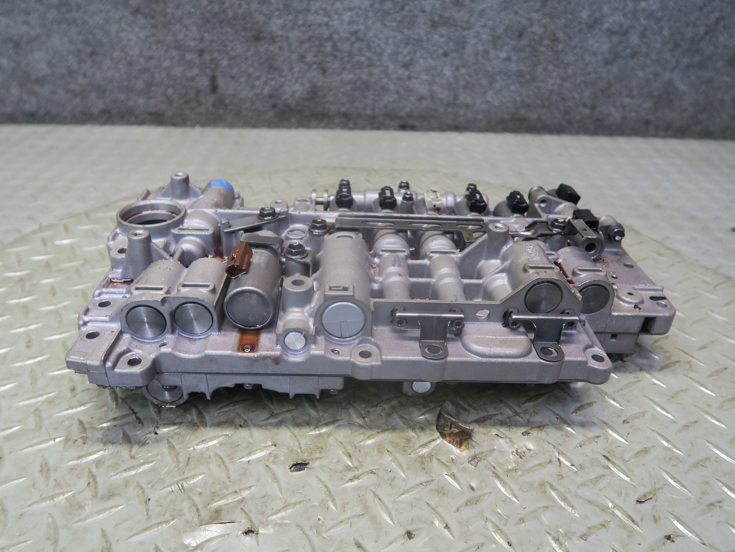 2008-2010 Porsche Cayenne 957 Turbo A48.52 Transmission Valve Body Mechatronic