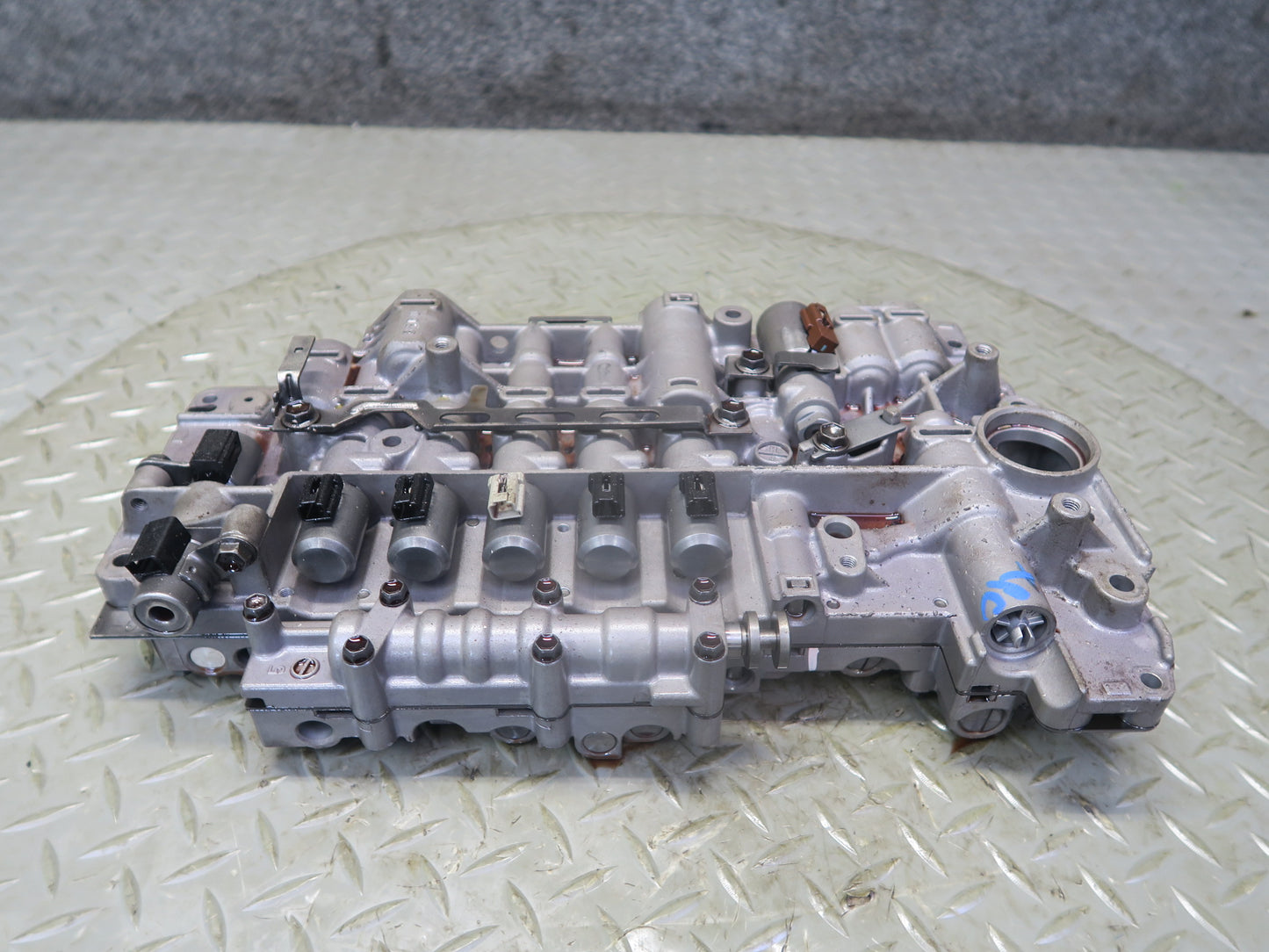 2008-2010 Porsche Cayenne 957 Turbo A48.52 Transmission Valve Body Mechatronic