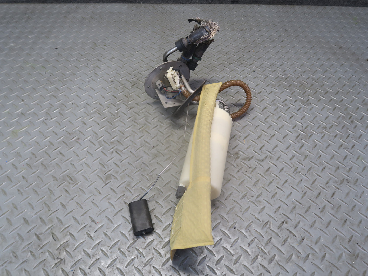 97-98 Chevrolet Corvette C5 Fuel Pump Level Sensor Sending Unit Set 45K Mile OEM