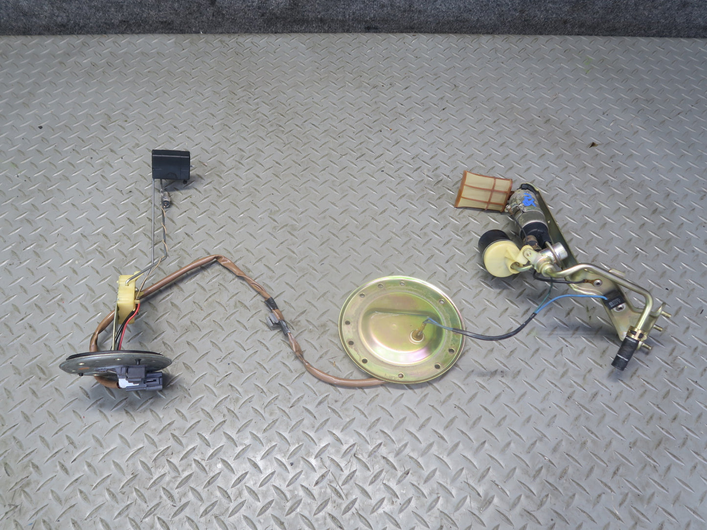97-00 Lexus UZZ30L SC300 SC400 Fuel Pump Level Sensor Sending Unit Set OEM