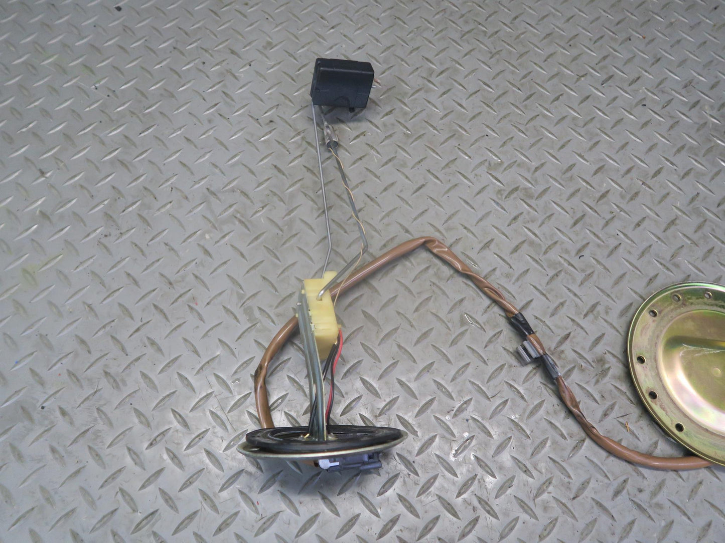 97-00 Lexus UZZ30L SC300 SC400 Fuel Pump Level Sensor Sending Unit Set OEM