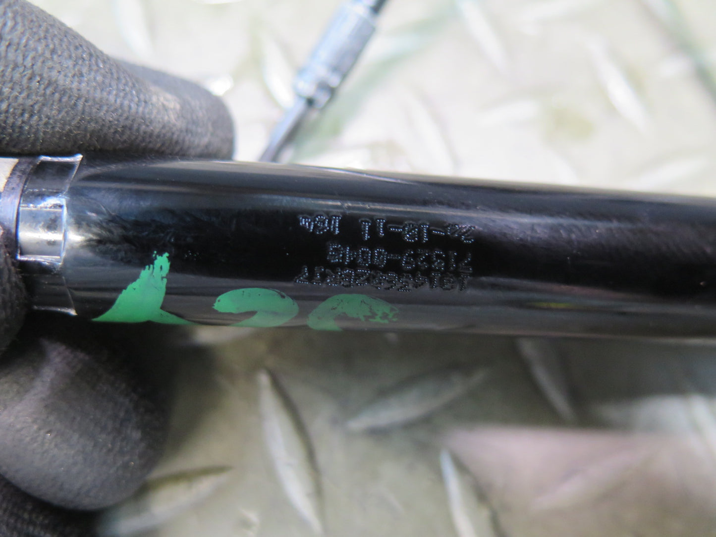 13-20 Mercedes R231 SL550 Converibtle Trunk Left or Right Hydraulic Cylinder OEM