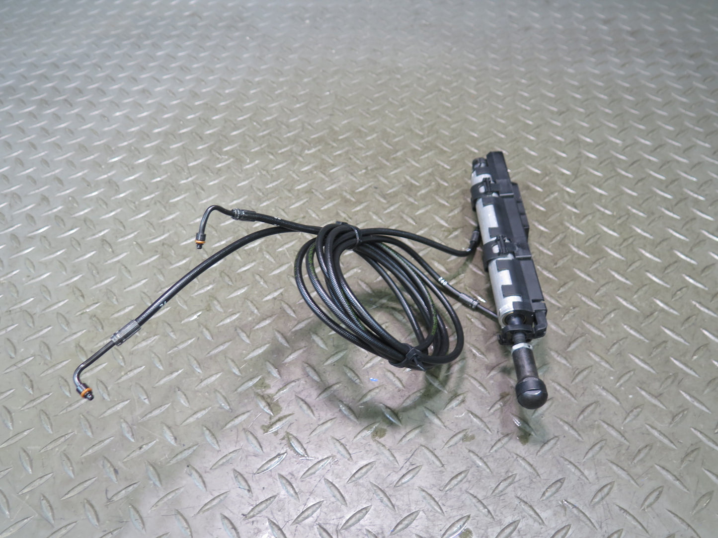 13-20 Mercedes R231 SL550 Convertible TOP Roof Left Hydraulic Cylinder OEM