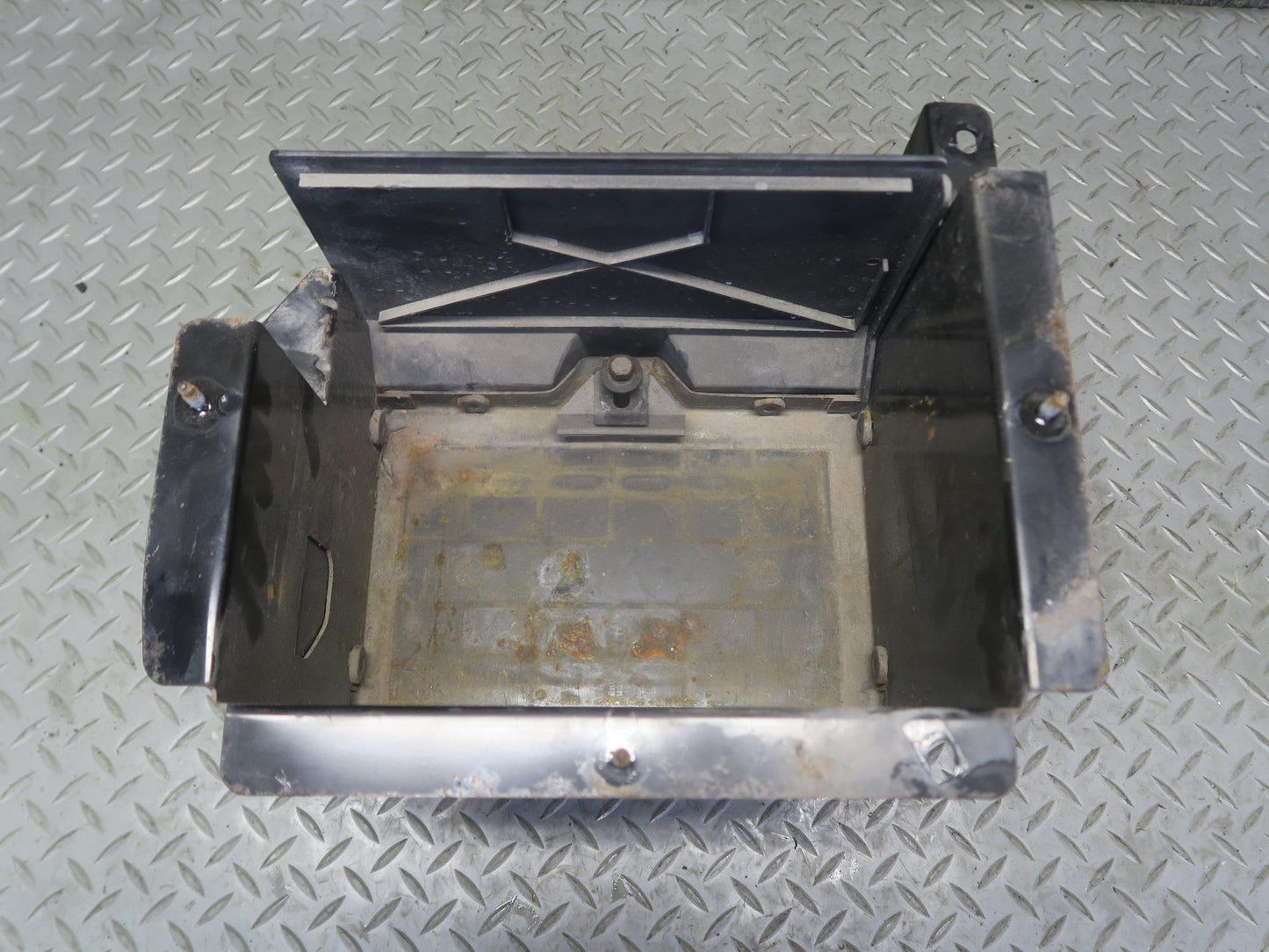03-06 Chevrolet SSR Rear Under Truck BED Mounted Battery Box OEM